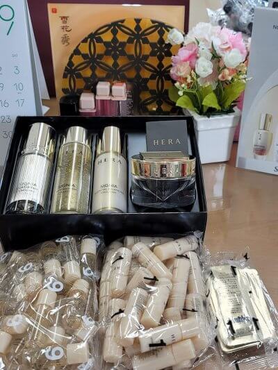 HERA Signia Serum 50ml Special Set Toner Emulsion Cream-30ml & Sample Packs